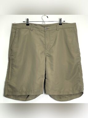 REI Men's Khaki Green Nylon Shorts Zip Pocket 10" Inseam Outdoor Size 40